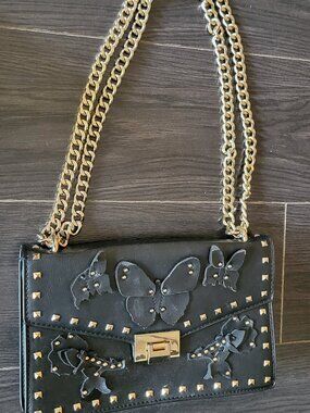 Mango flap shoulder bag with golden chain